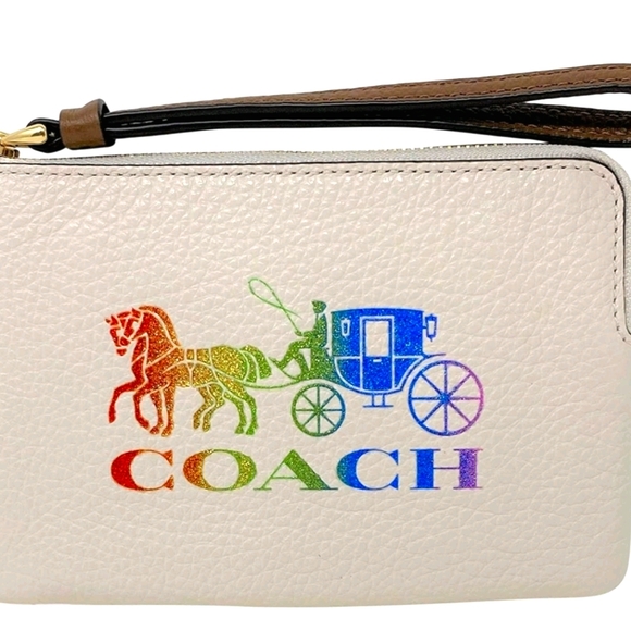 Coach Corner Zip Wristlet w/Rainbow Horse&Carriage